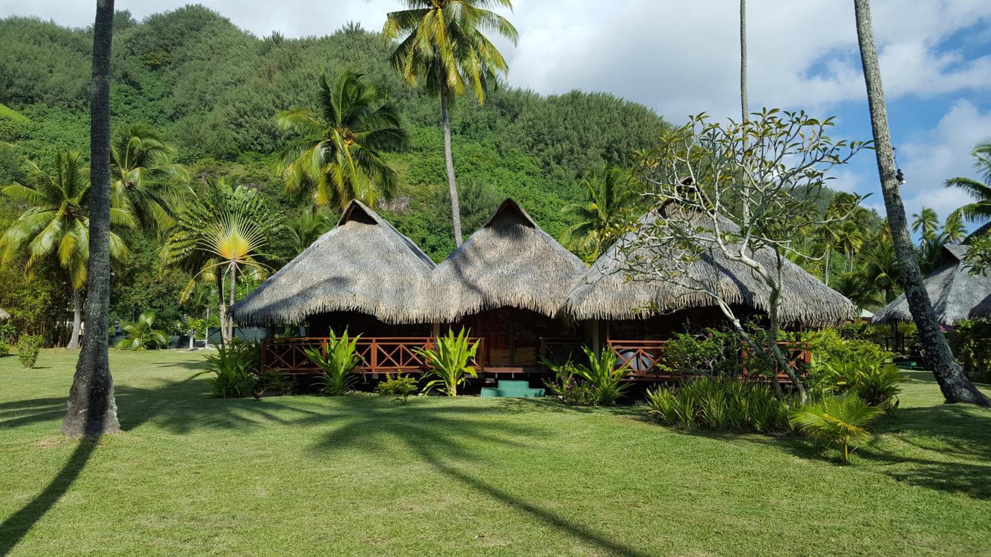 Hotel Hibiscus Papetoai Luaran gambar
