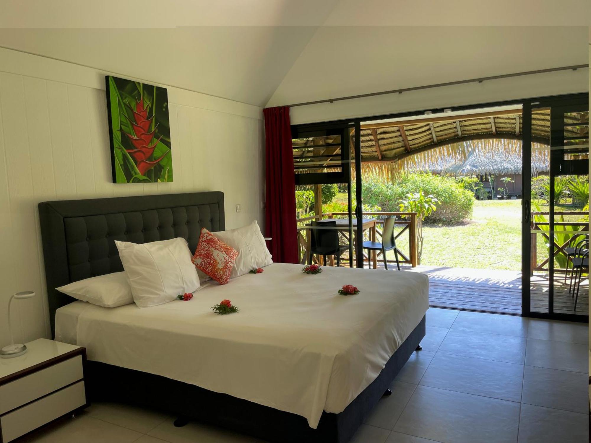 Hotel Hibiscus Papetoai Luaran gambar