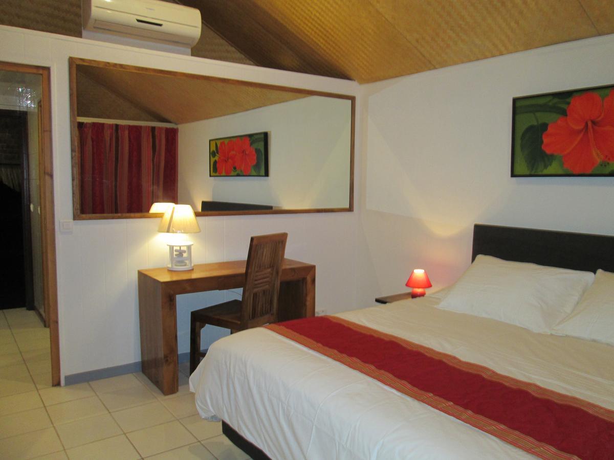 Hotel Hibiscus Papetoai Luaran gambar